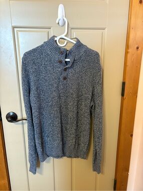 G.H. Bass & Co. Men's Heathered Grey Button-Neck Turtleneck Sweater